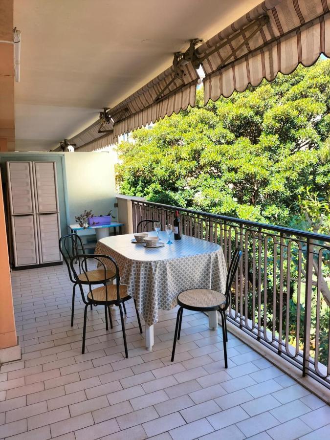 Apartament A Due Passi Dal Mare Mentona Zewnętrze zdjęcie